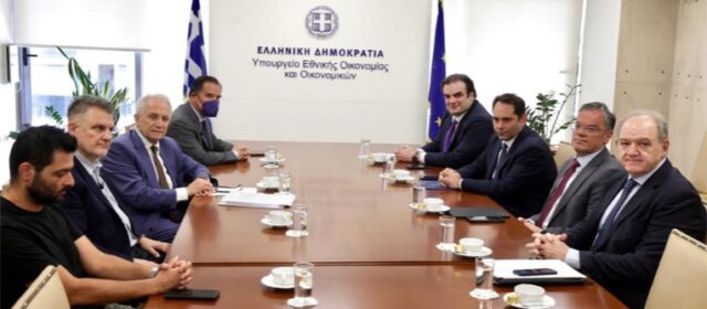 ΚΟΙΝΟ ΔΕΛΤΙΟ ΤΥΠΟΥ ΥΠ. ΕΘΝΙΚΗΣ ΟΙΚΟΝΟΜΙΑΣ ΚΑΙ ΟΙΚΟΝΟΜΙΚΩΝ & ΥΠ. ΥΓΕΙΑΣ ΓΙΑ ΤΗ ΔΙΑΘΕΣΗ ΤΩΝ ΦΥΚ ΑΠΟ ΤΑ ΦΑΡΜΑΚΕΙΑ ΚΑΙ ΤΗΝ ΚΑΤΑΡΓΗΣΗ ΤΟΥ 0,8%